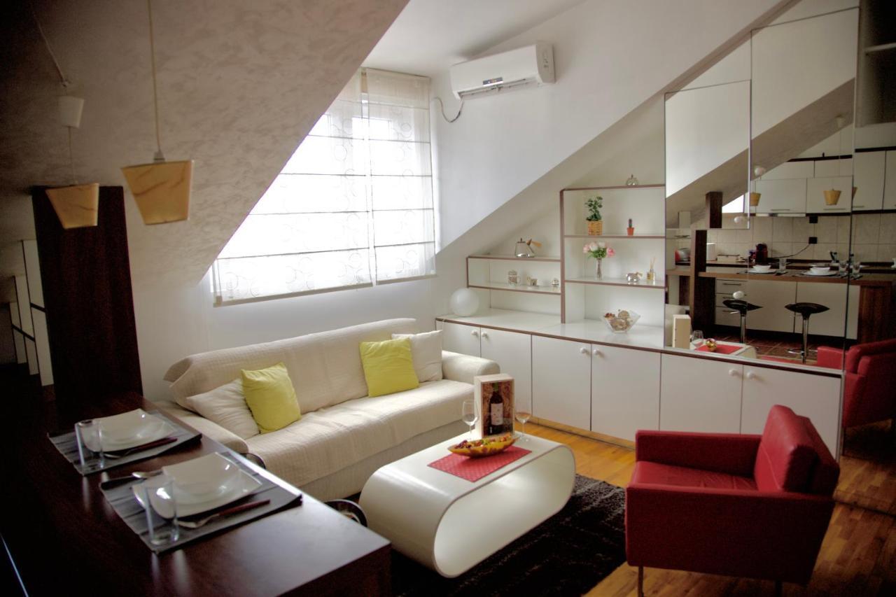 Triangle City Apartment 1 Belgrado Buitenkant foto