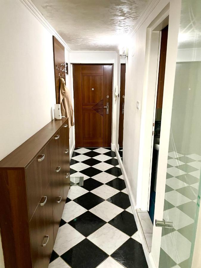 Triangle City Apartment 1 Belgrado Buitenkant foto