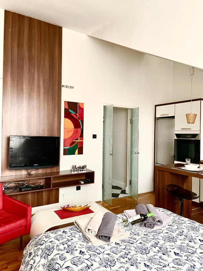 Triangle City Apartment 1 Belgrado Buitenkant foto