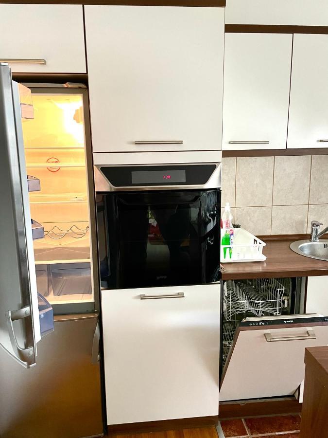 Triangle City Apartment 1 Belgrado Buitenkant foto
