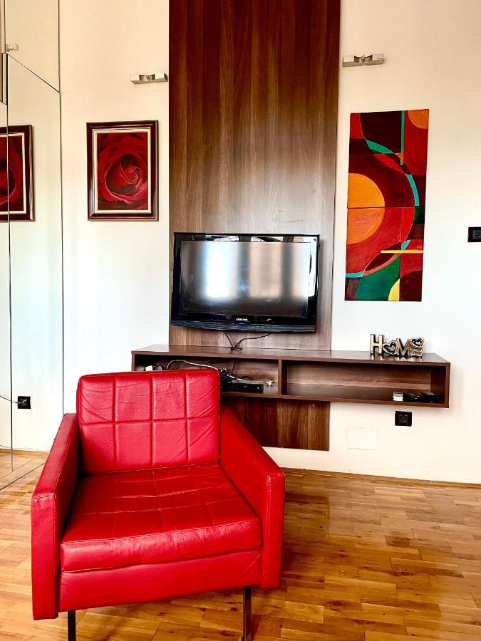 Triangle City Apartment 1 Belgrado Buitenkant foto
